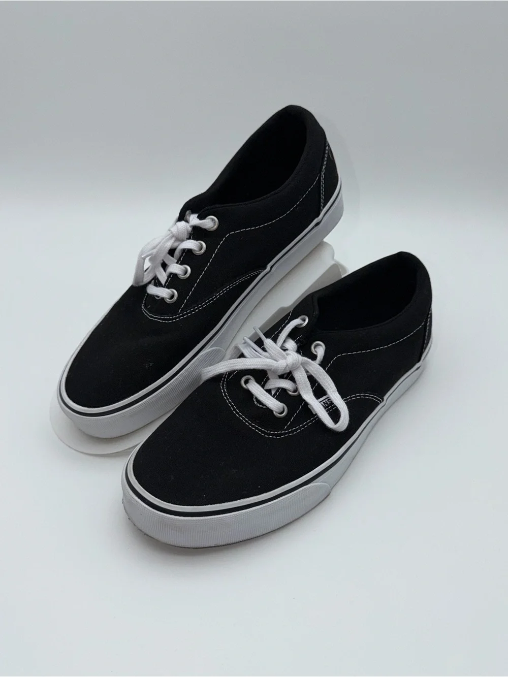 Vans Women’s Canvas Sneakers | Black | Size 9 | EUC
